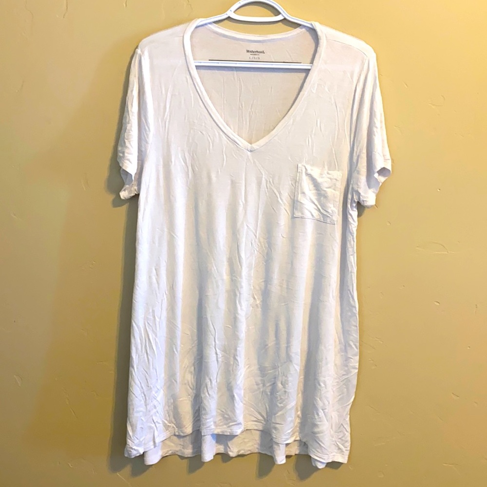 Motherhood Maternity white v-neck tee, size L, great condition, no stains